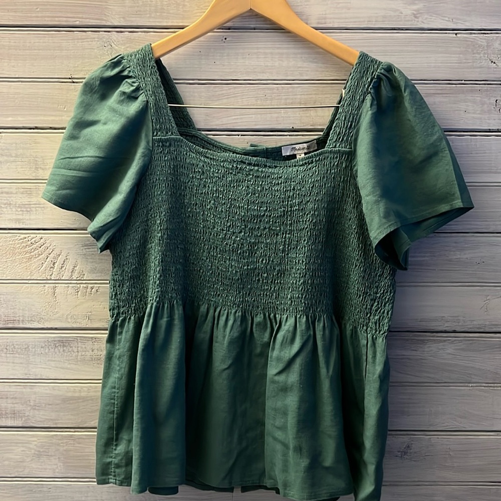 Madewell women’s smocked top